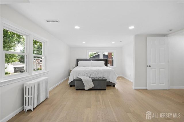 122 Fernhead Avenue, Spotswood, NJ 08884