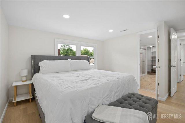 122 Fernhead Avenue, Spotswood, NJ 08884