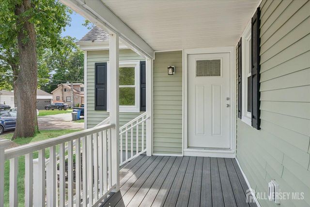 122 Fernhead Avenue, Spotswood, NJ 08884