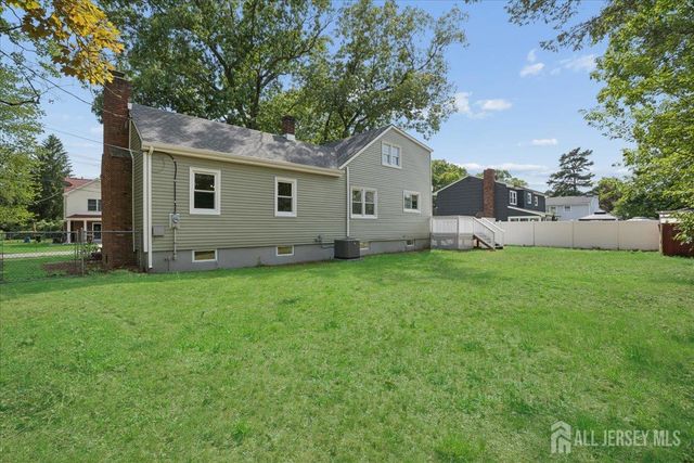 122 Fernhead Avenue, Spotswood, NJ 08884