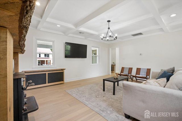 122 Fernhead Avenue, Spotswood, NJ 08884