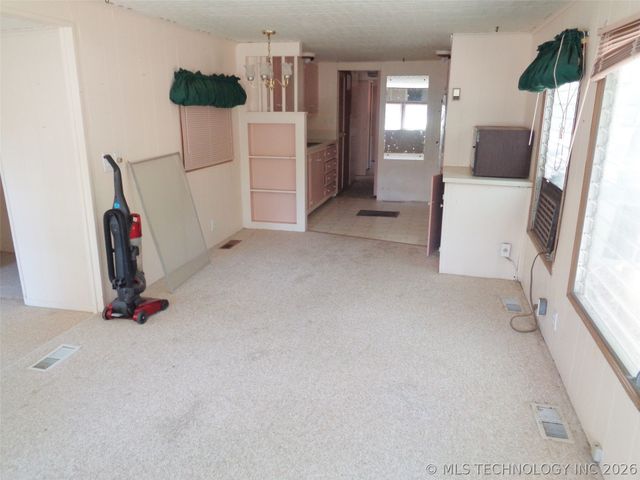 203 Oak Avenue, Stigler, OK 74462