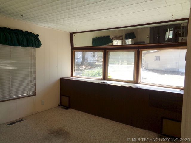 203 Oak Avenue, Stigler, OK 74462