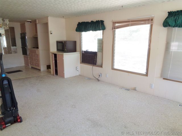 203 Oak Avenue, Stigler, OK 74462