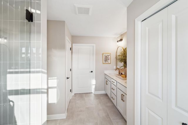 15645 Granada Avenue N, Hugo, MN 55038