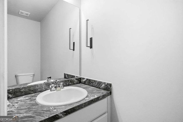 271 Oxmoor No Street Suffix, Winterville, GA 30683