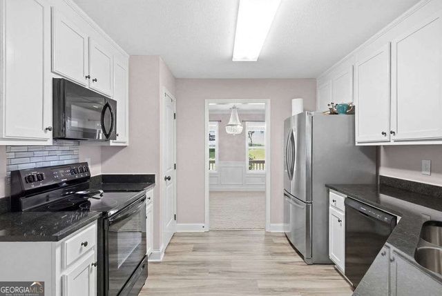 271 Oxmoor No Street Suffix, Winterville, GA 30683