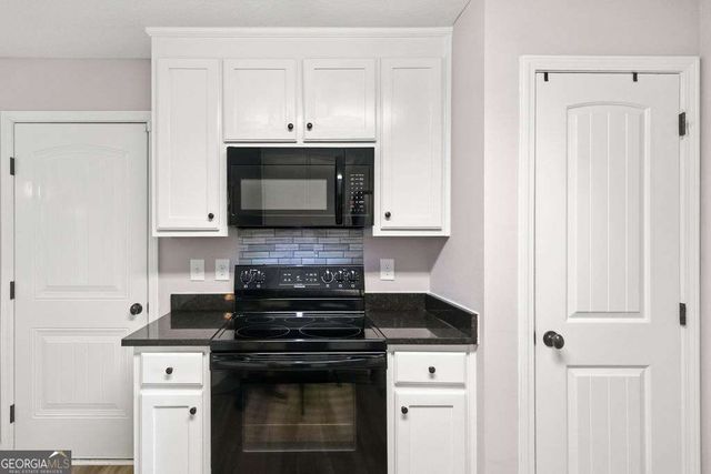271 Oxmoor No Street Suffix, Winterville, GA 30683