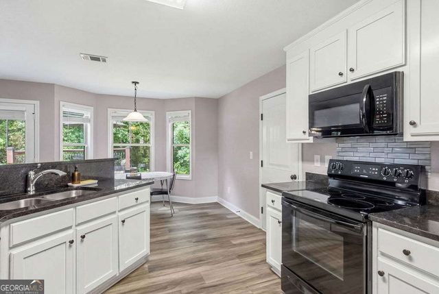 271 Oxmoor No Street Suffix, Winterville, GA 30683