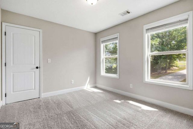 271 Oxmoor No Street Suffix, Winterville, GA 30683