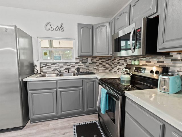 7206 SCHERING STREET, Weeki Wachee, FL 34613
