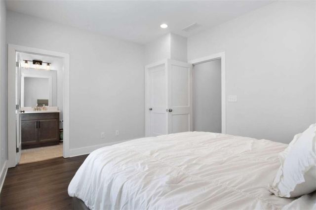 2443 Sycamore Road, Atlanta, GA 30318