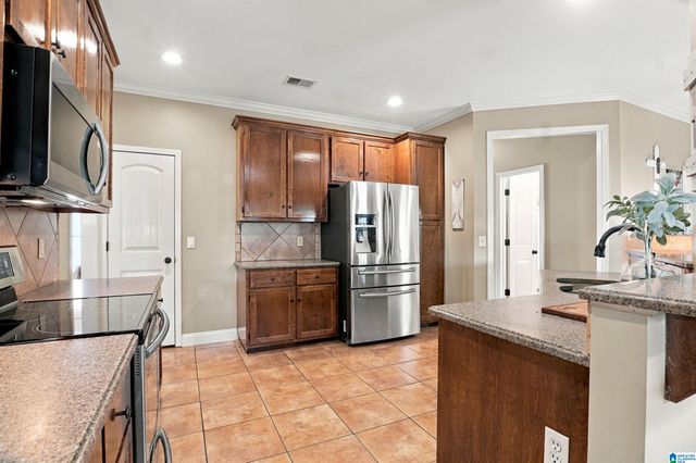3005 ENGLISH OAK CIRCLE, Helena, AL 35080