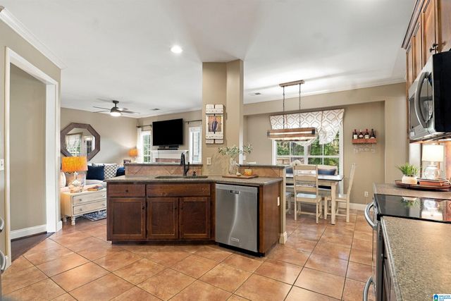 3005 ENGLISH OAK CIRCLE, Helena, AL 35080
