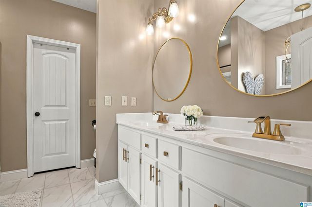 3005 ENGLISH OAK CIRCLE, Helena, AL 35080