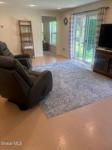 701 Royale Court, North Greenbush, NY 12180