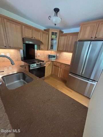 701 Royale Court, North Greenbush, NY 12180