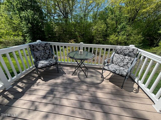701 Royale Court, North Greenbush, NY 12180