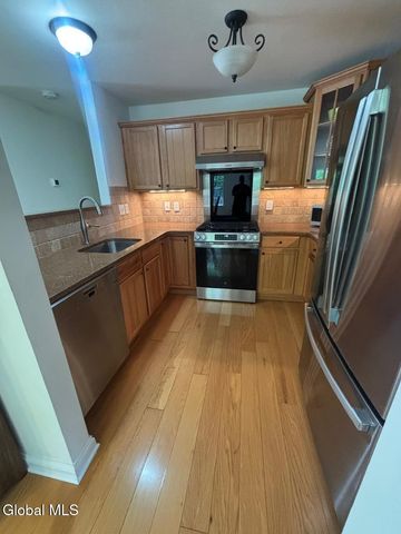 701 Royale Court, North Greenbush, NY 12180