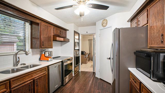 3819 Golden Lake Drive, Kingwood, TX 77345