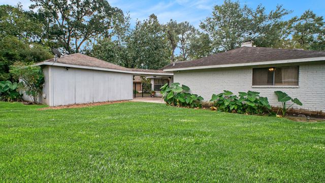 3819 Golden Lake Drive, Kingwood, TX 77345