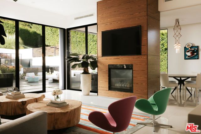 9852 San Circle, Beverly Hills, CA 90210