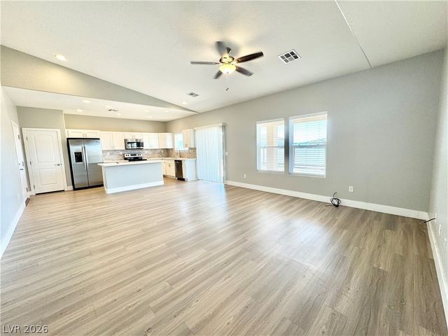 2080 South Highland Avenue, Pahrump, NV 89048