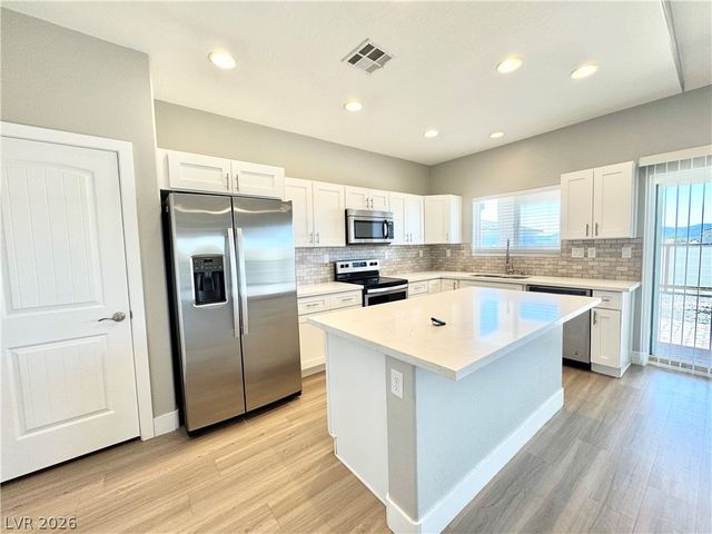2080 South Highland Avenue, Pahrump, NV 89048