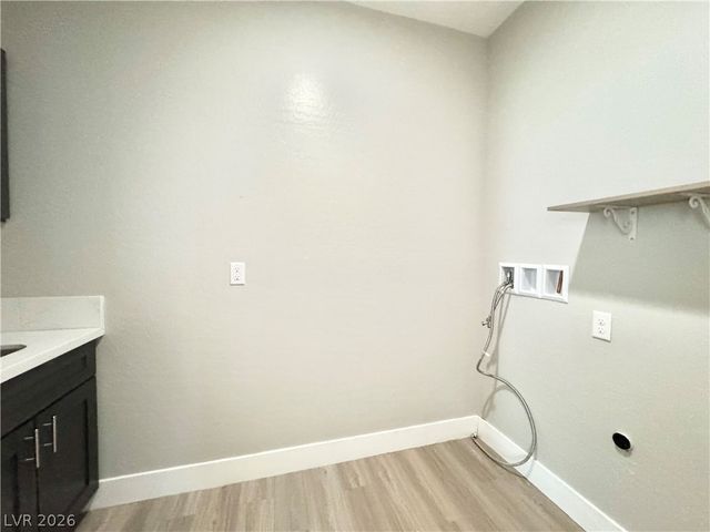 2080 South Highland Avenue, Pahrump, NV 89048