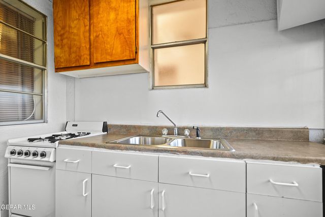 3222 FRANKFORT Avenue, El Paso, TX 79930