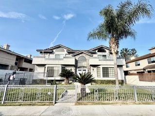 11423 216th St.,, Lakewood, CA 90715