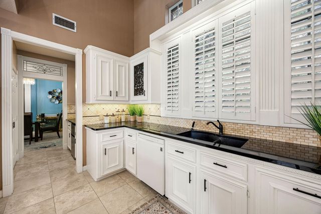 17511 Hawkin Lane, Tomball, TX 77377