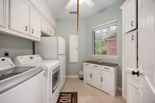 17511 Hawkin Lane, Tomball, TX 77377