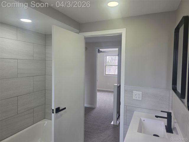 45193 Quaker Hill Drive, Canton Charter Township, MI 48187