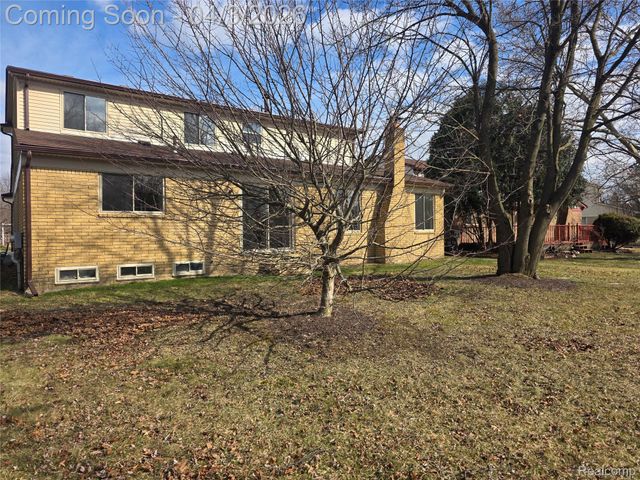 45193 Quaker Hill Drive, Canton Charter Township, MI 48187