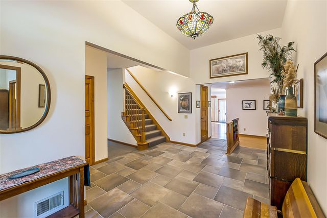 8790 Hendricks Drive, Brighton, MI 48116