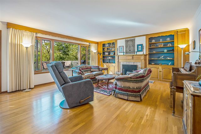 8790 Hendricks Drive, Brighton, MI 48116