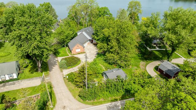 8790 Hendricks Drive, Brighton, MI 48116