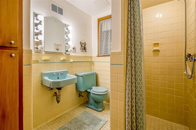 8790 Hendricks Drive, Brighton, MI 48116