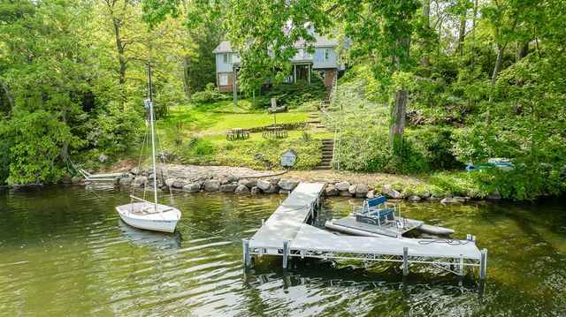 8790 Hendricks Drive, Brighton, MI 48116