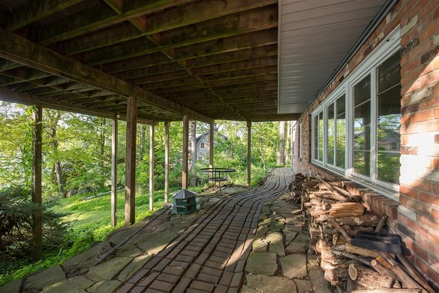 8790 Hendricks Drive, Brighton, MI 48116