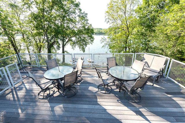 8790 Hendricks Drive, Brighton, MI 48116