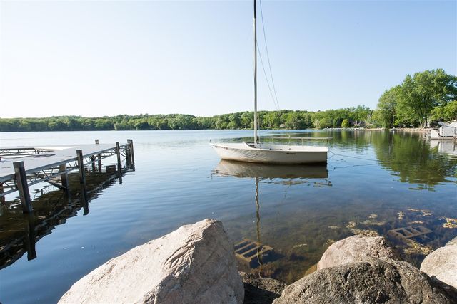 8790 Hendricks Drive, Brighton, MI 48116