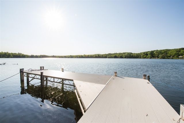 8790 Hendricks Drive, Brighton, MI 48116