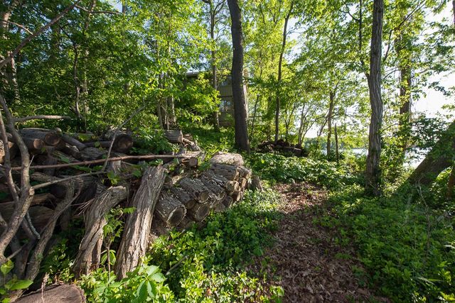 8790 Hendricks Drive, Brighton, MI 48116