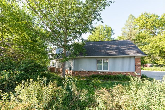 8790 Hendricks Drive, Brighton, MI 48116