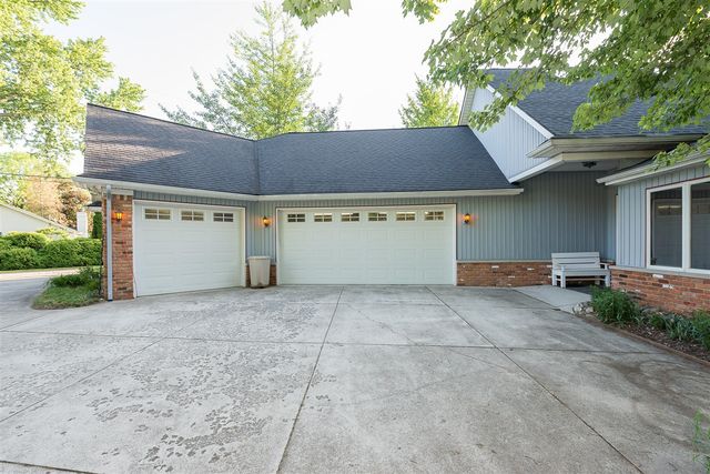 8790 Hendricks Drive, Brighton, MI 48116