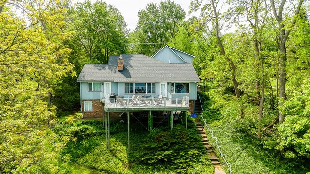 8790 Hendricks Drive, Brighton, MI 48116