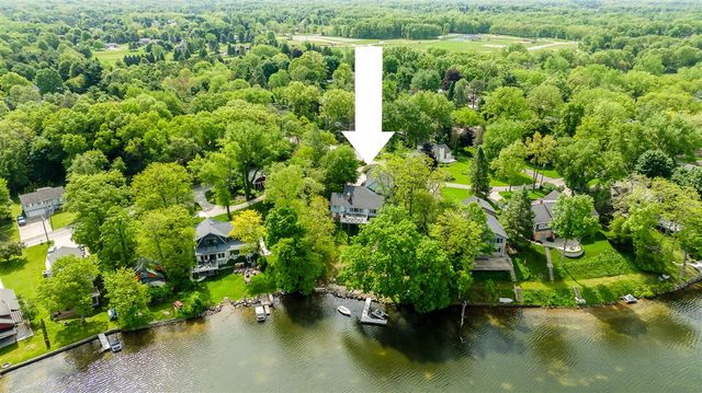 8790 Hendricks Drive, Brighton, MI 48116