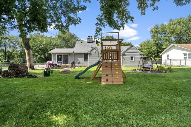 1870 Clarence Street, Maplewood, MN 55109
